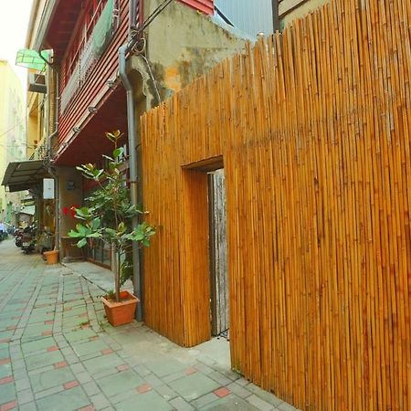 台南赤崁月樓tainan Moon House Inn Tainan Exterior foto