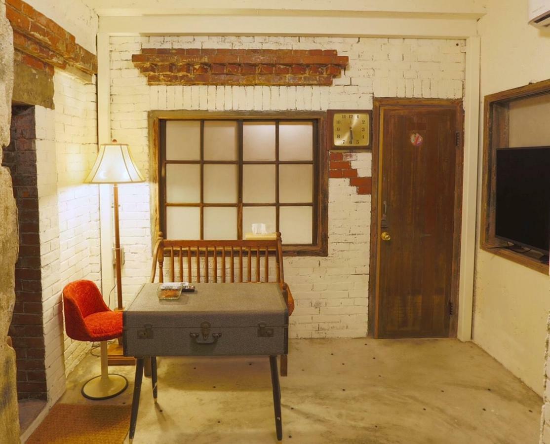 台南赤崁月樓tainan Moon House Inn Tainan Exterior foto